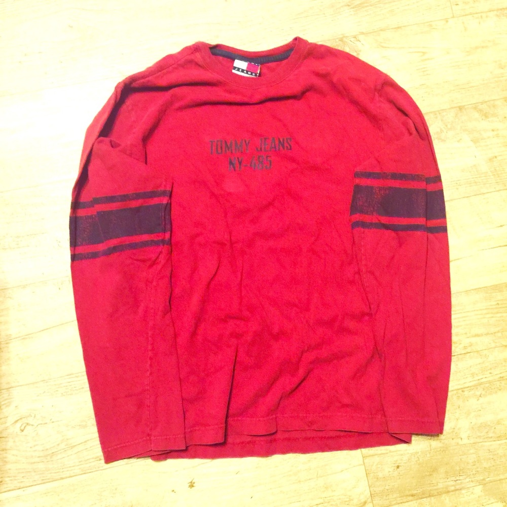 Medium retro Tommy Hilfiger long sleeve shirt